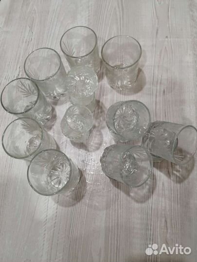 Стеклянные стаканы