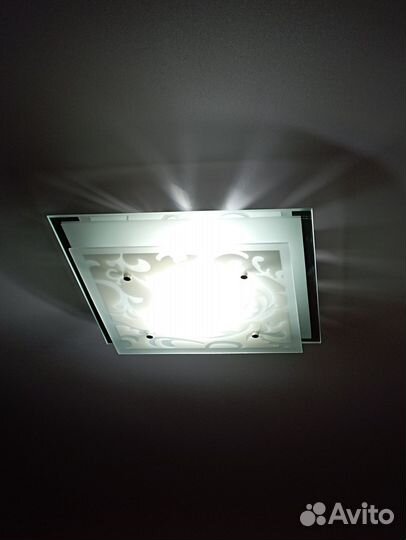 Светильник потолочный
