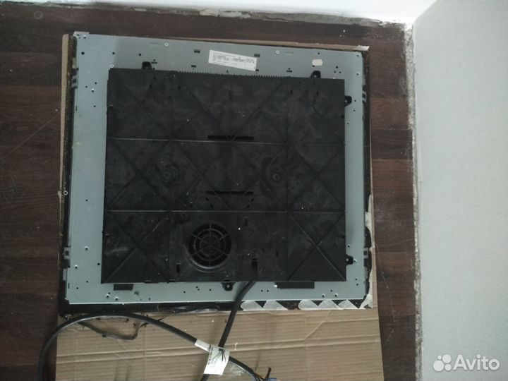 Индукционная варочная панель Bosh PIB651N14E