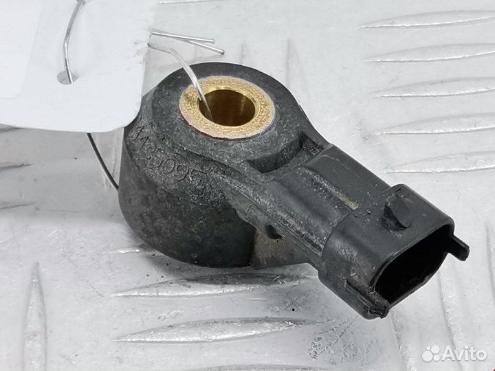 Датчик детонации для Opel Zafira B 93174509