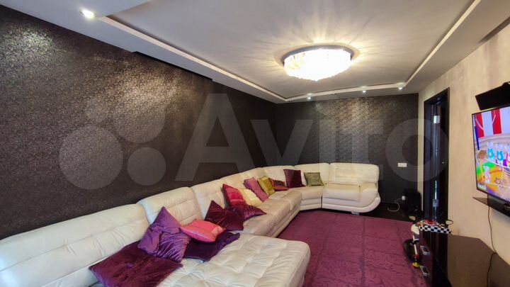 3-к. квартира, 80 м², 2/5 эт.