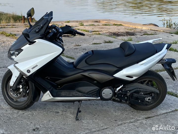 Yamaha tmax 530