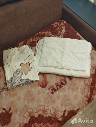 Комплект бортиков в детскую кроватку с одеялом