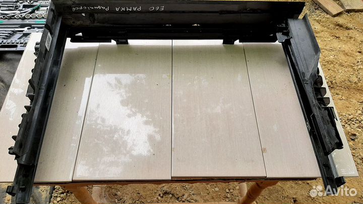 Рамка радиатора BMW 5-Series 525I E60