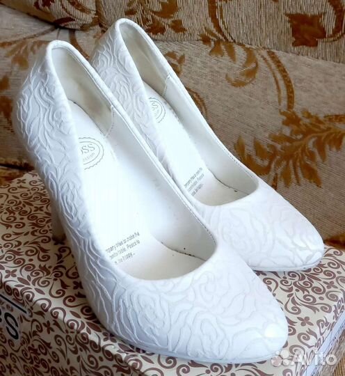 Туфли белые размер 35
