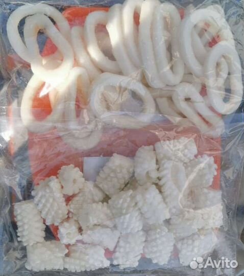 Кальмар свежемороженный