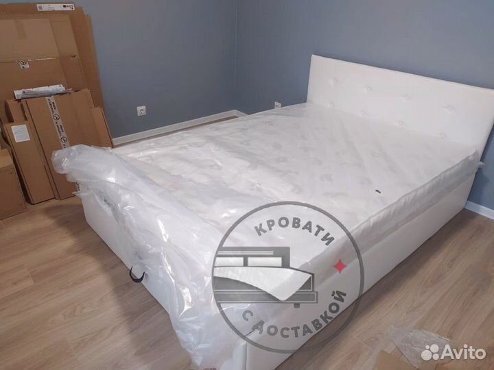 Кровать