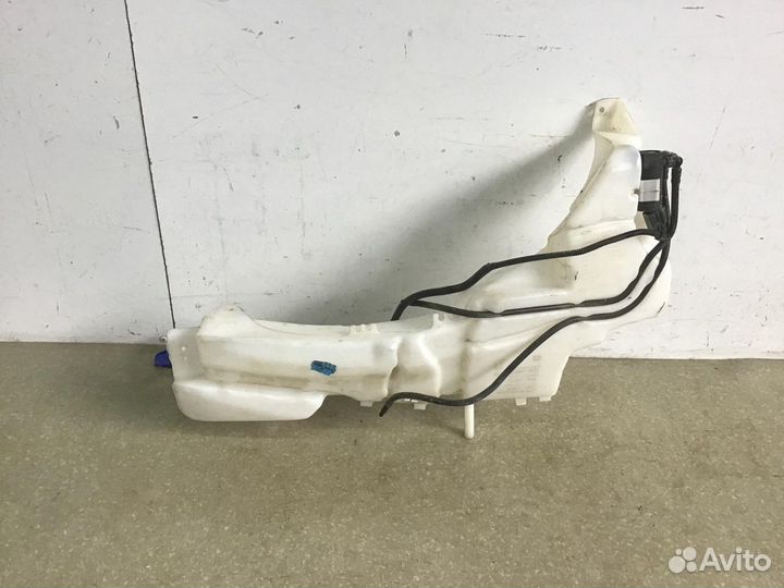 Бачок омывателя лобового стекла Ford Kuga 2008-201