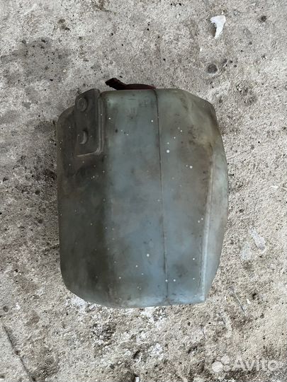 Бачок омывателя ауди 80 b2