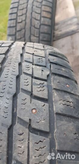 Резина зимняя на дисках R-15 от Опеля Корсы
