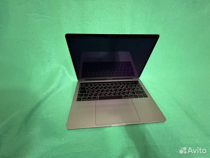 Apple macbook pro 13 2019 с touch bar