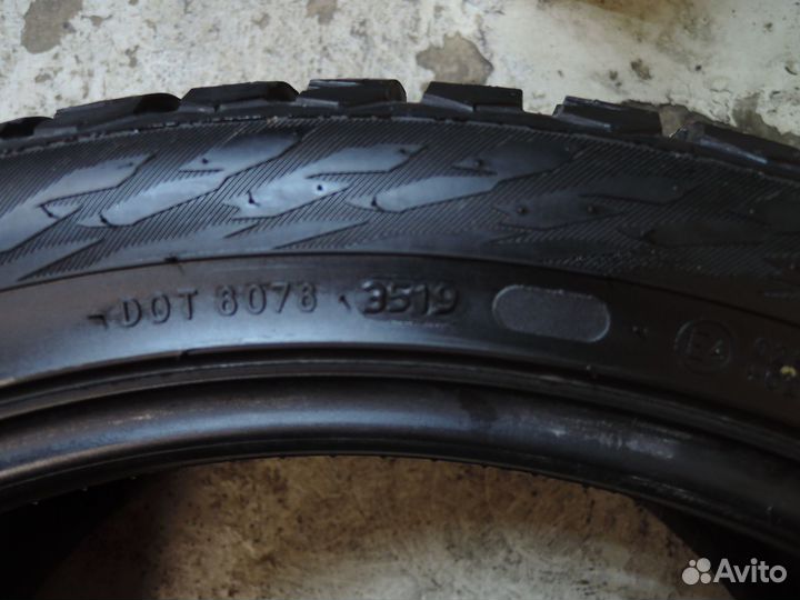 Nokian Tyres Hakkapeliitta 9 275/40 R21