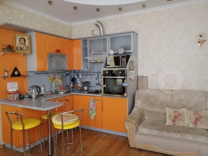 Дом 302,2 м² на участке 3 сот.