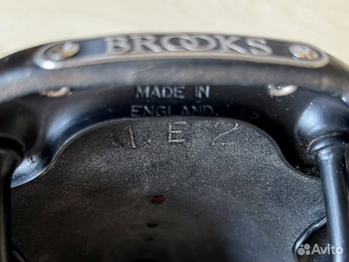 Brooks b17