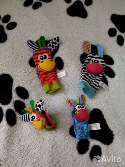 Набор погремушек носочки и браслеты