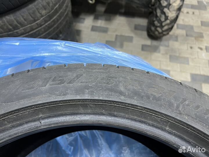 Pirelli P Zero 275/40 R21 и 315/35 R21