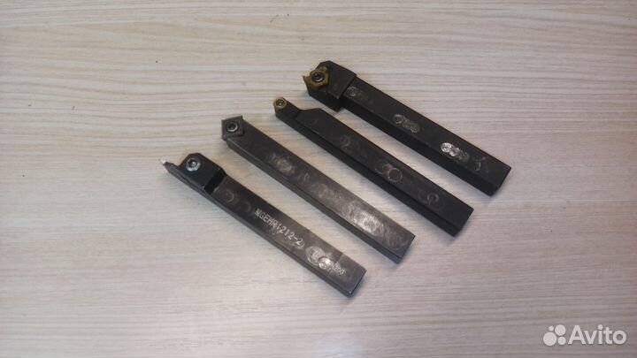 Резцы токарные 12х12