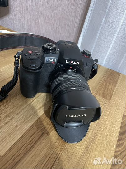 Компактный фотоаппарат lumix