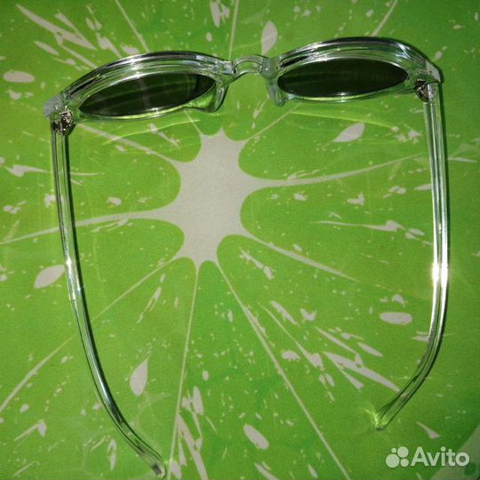 Солнцезащитные очки