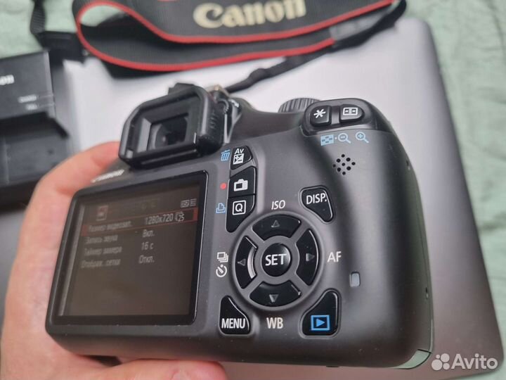 Canon 1100d