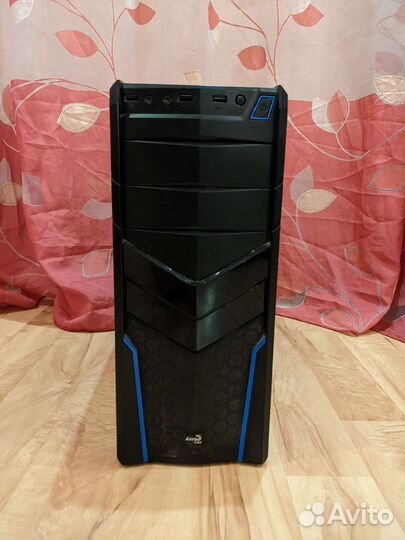 Блок питания с корпусом