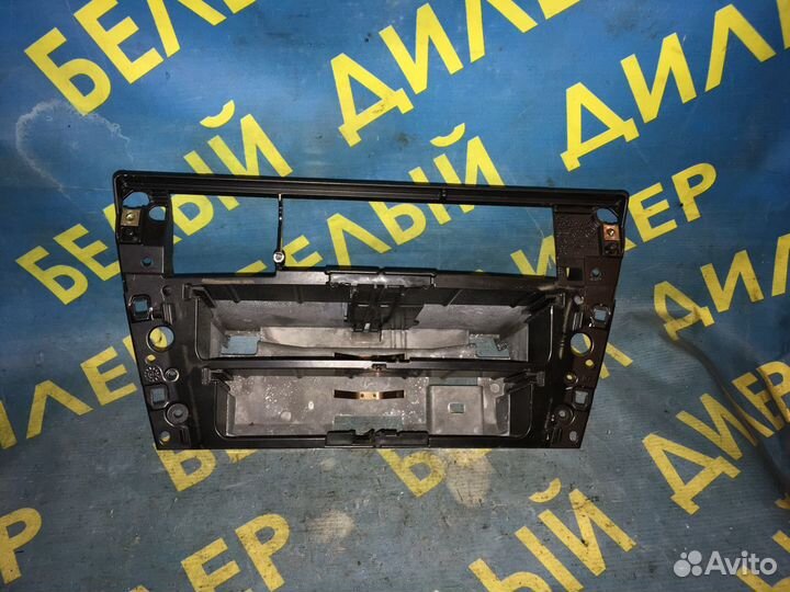 Рамка центральной консоли BMW E65