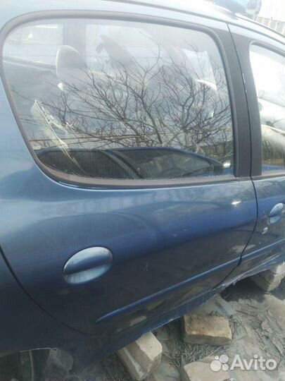 Дверь задняя правая Пежо 206