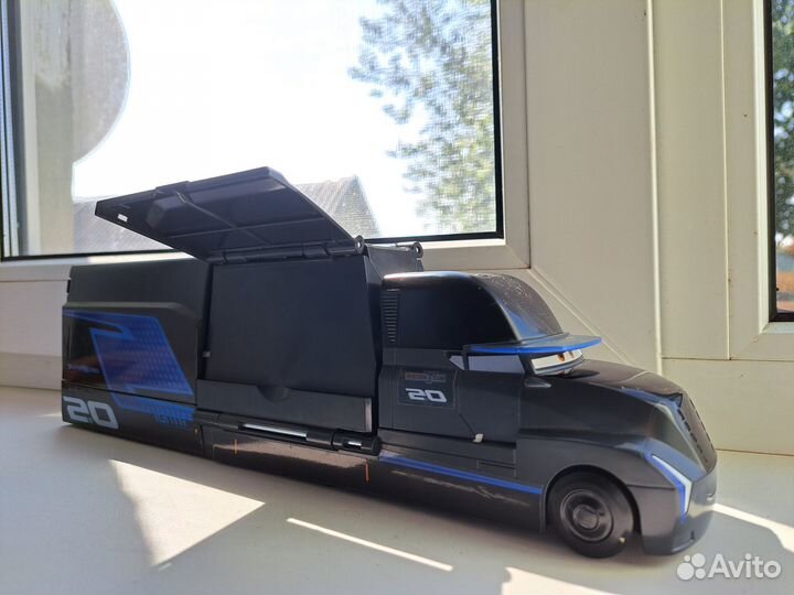 Фургон Бьюифорд Молния Маквин