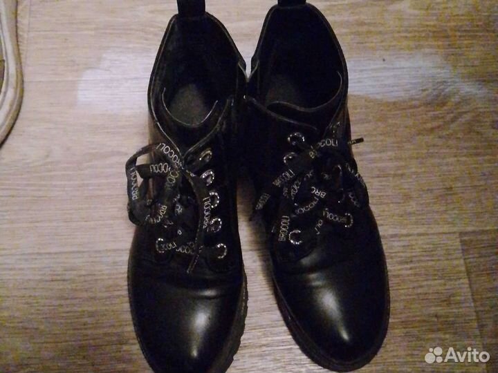 Ботинки женские 38 размера кожаные демисезонные