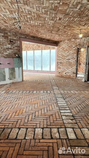 Кирпичный пол. Напольная плитка под кирпич