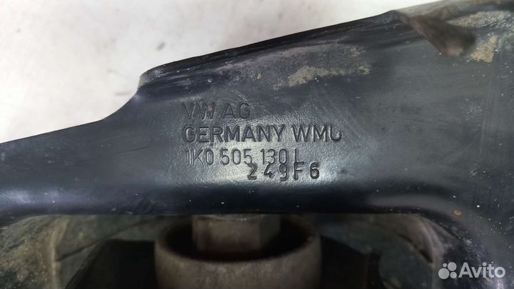 Рычаг задний правый продольный Volkswagen Tiguan 2