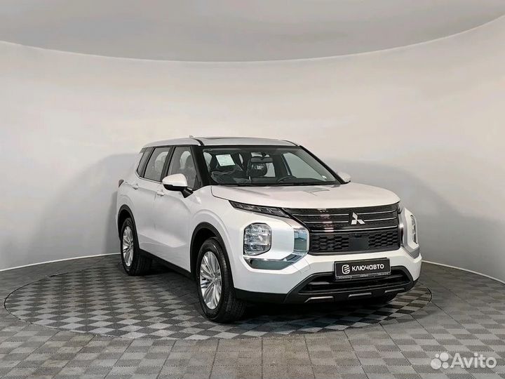 Mitsubishi Outlander 1.5 CVT, 2023