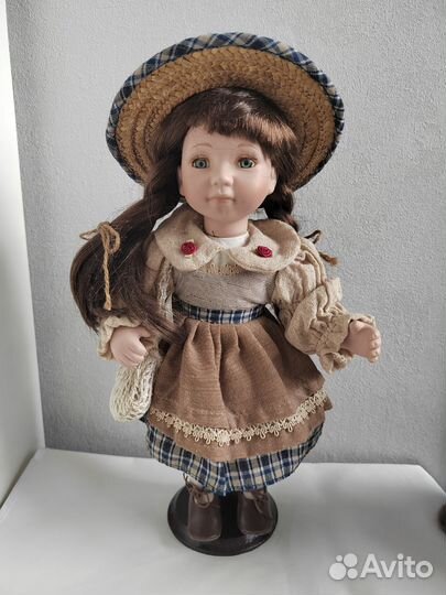 Коллекционная кукла фарфор
