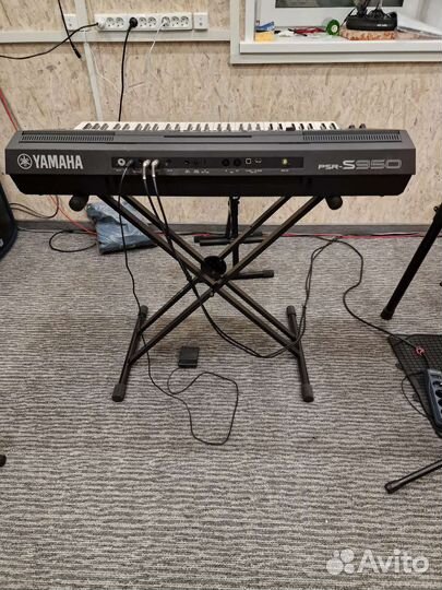 Клавишный синтезатор yamaha PSR 950