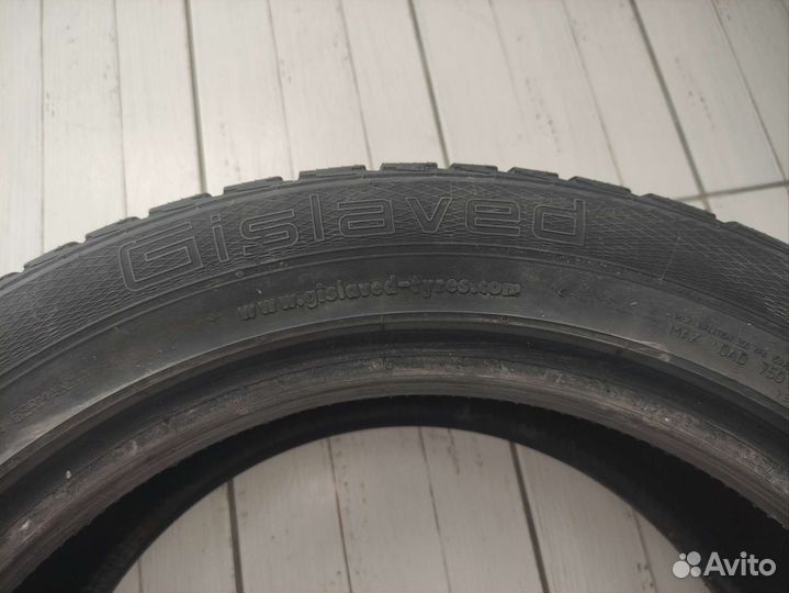 Gislaved Nord Frost 5 225/50 R17
