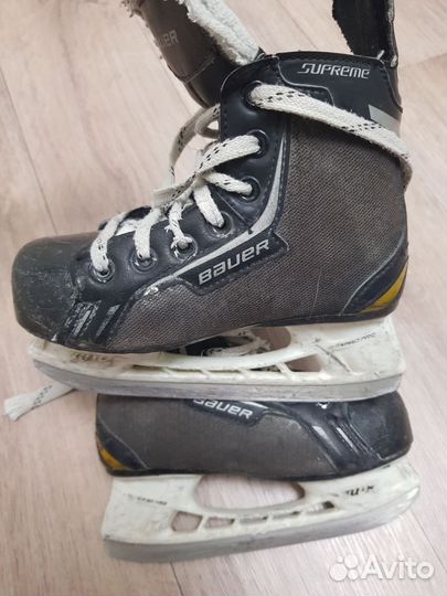 Хоккейные коньки bauer