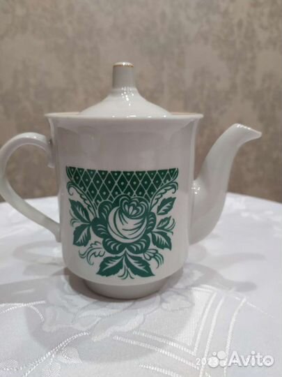 Чайник заварочный и маслёнка