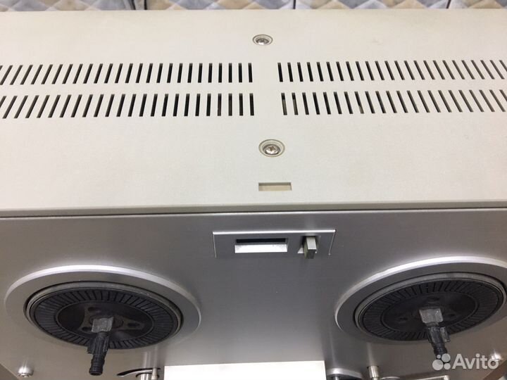 Катушечный магнитофон Akai GX-255