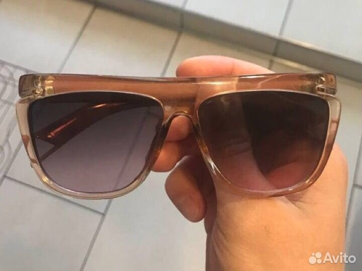 Солнцезащитные очки Fendi (торг уместен)