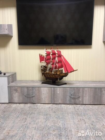 Деревянный корабль