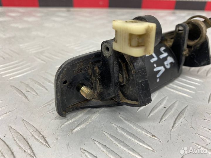 Б/У ручка двери внешняя передний левый Mazda Demio