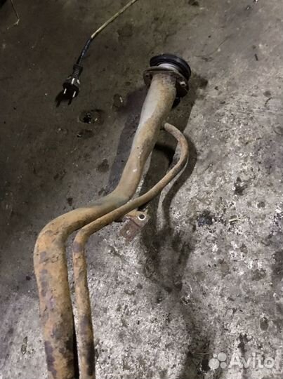 Горловина бензобака Subaru legacy bl bp