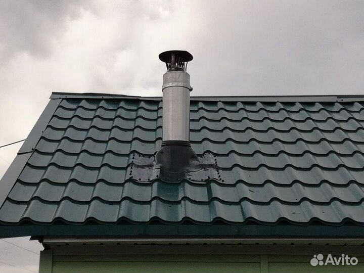 Установка вентиляционной трубы на крыше