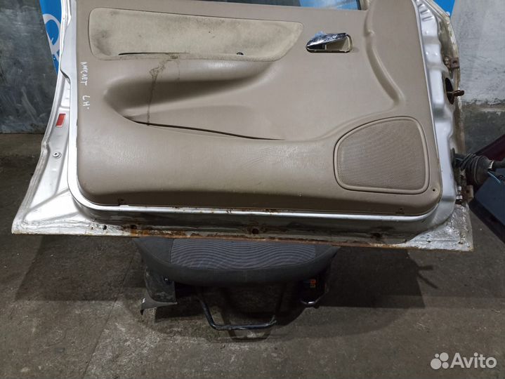 Черри Амулет дверь передняя левая коррозия имеется