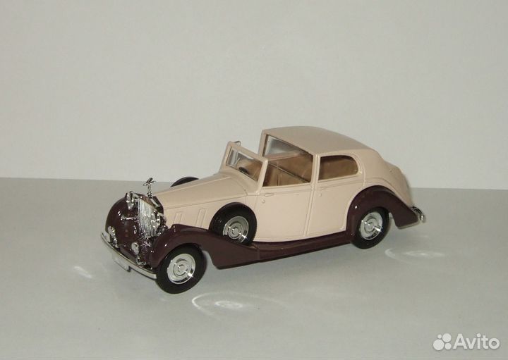 Роллс Ройс Rolls Royce Phantom 1939 Solido 1:43