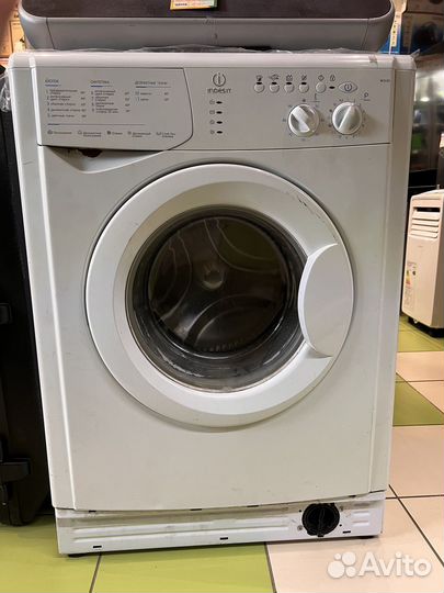 Стиральная машина Indesit wisl182