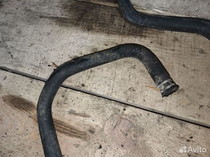 Патрубки охлаждения тнвд Toyota Hilux Surf 1991г