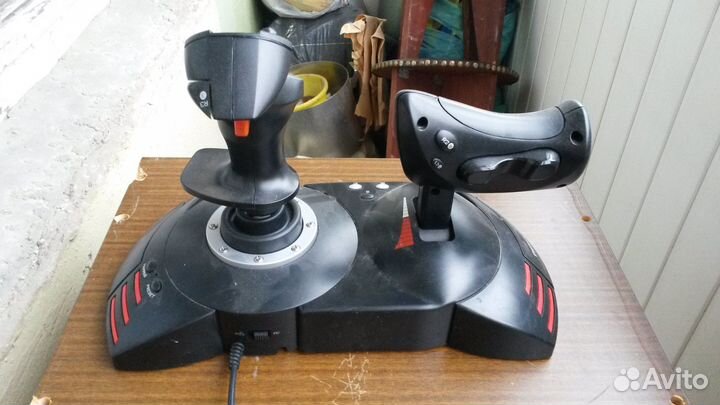 Джойстик Thrustmaster T.Flight Hotas X v.2