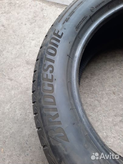 Bridgestone Alenza 001 235/55 R18