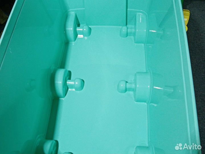 Ящик для игрушек на колесах